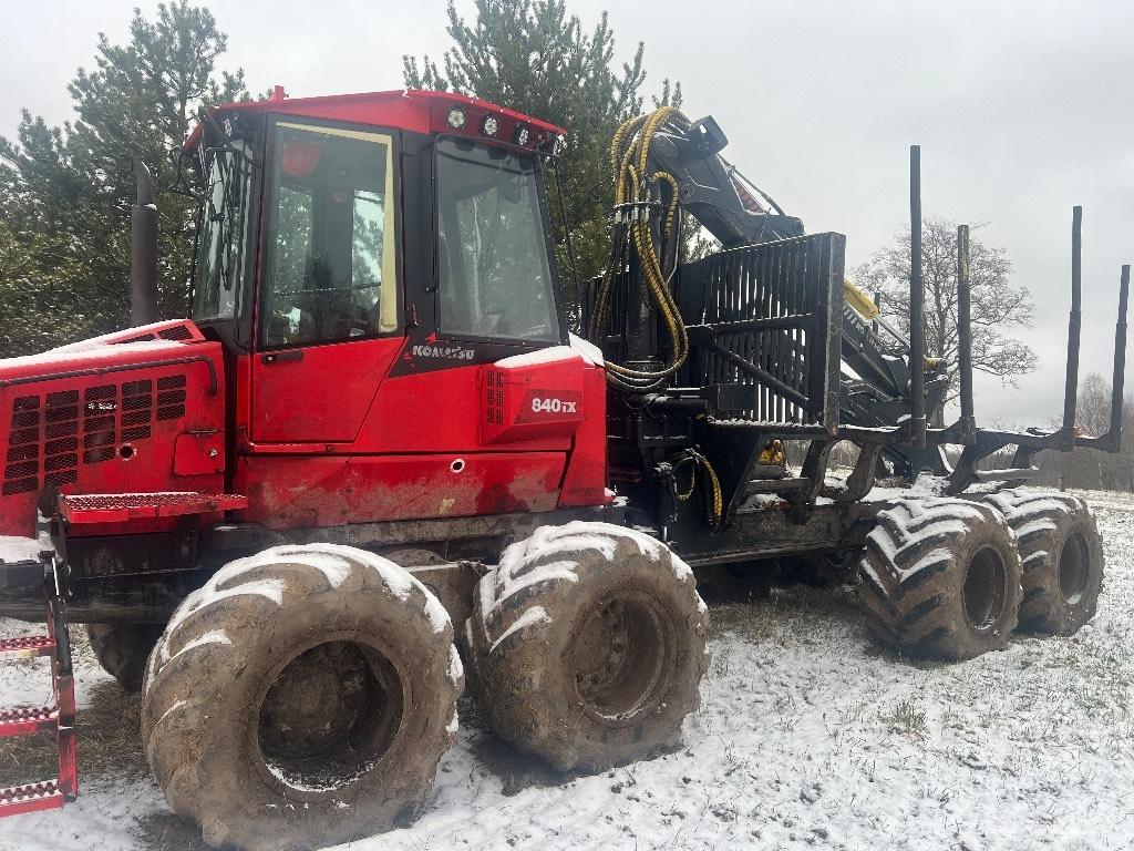 Komatsu 840 TX 원목 포워더