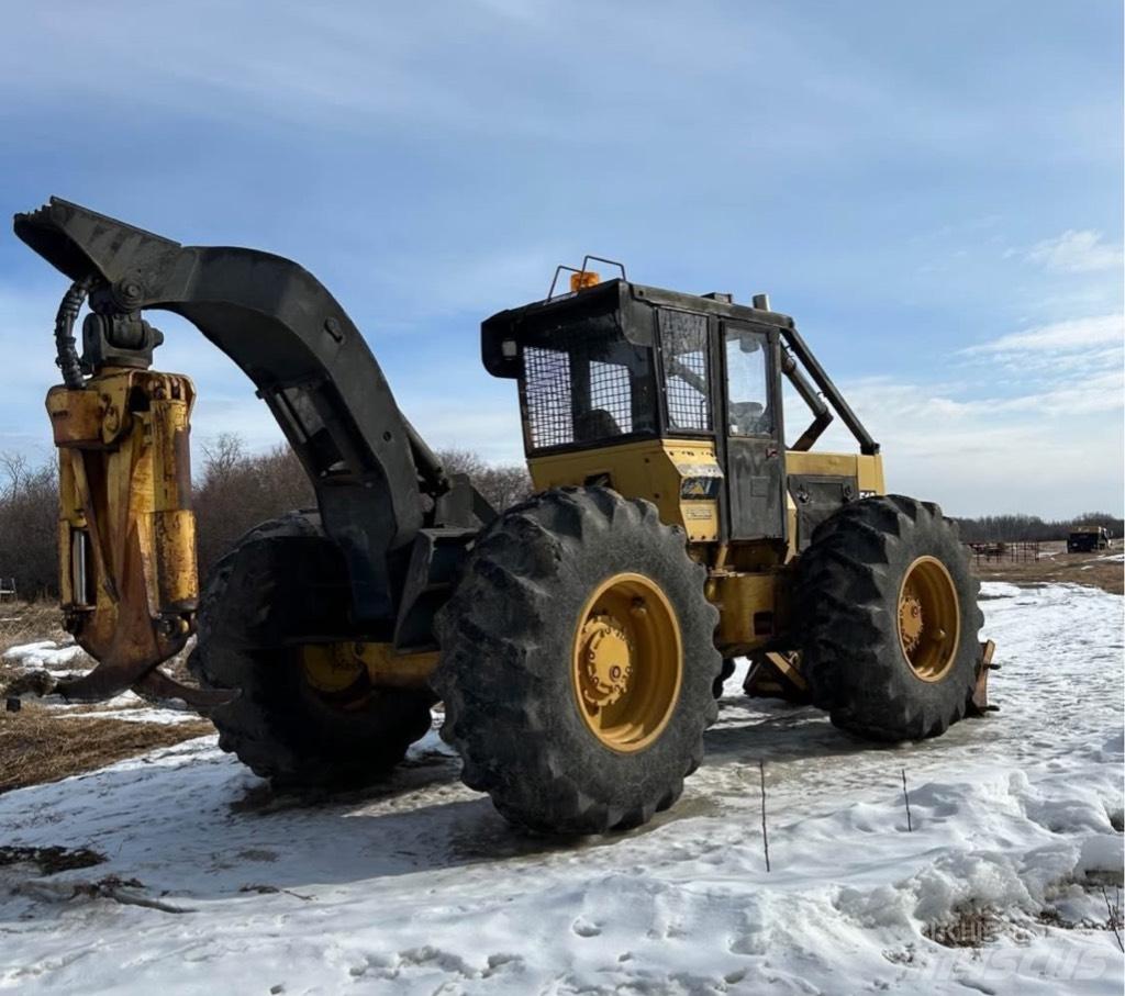 CAT 518 목재스키더