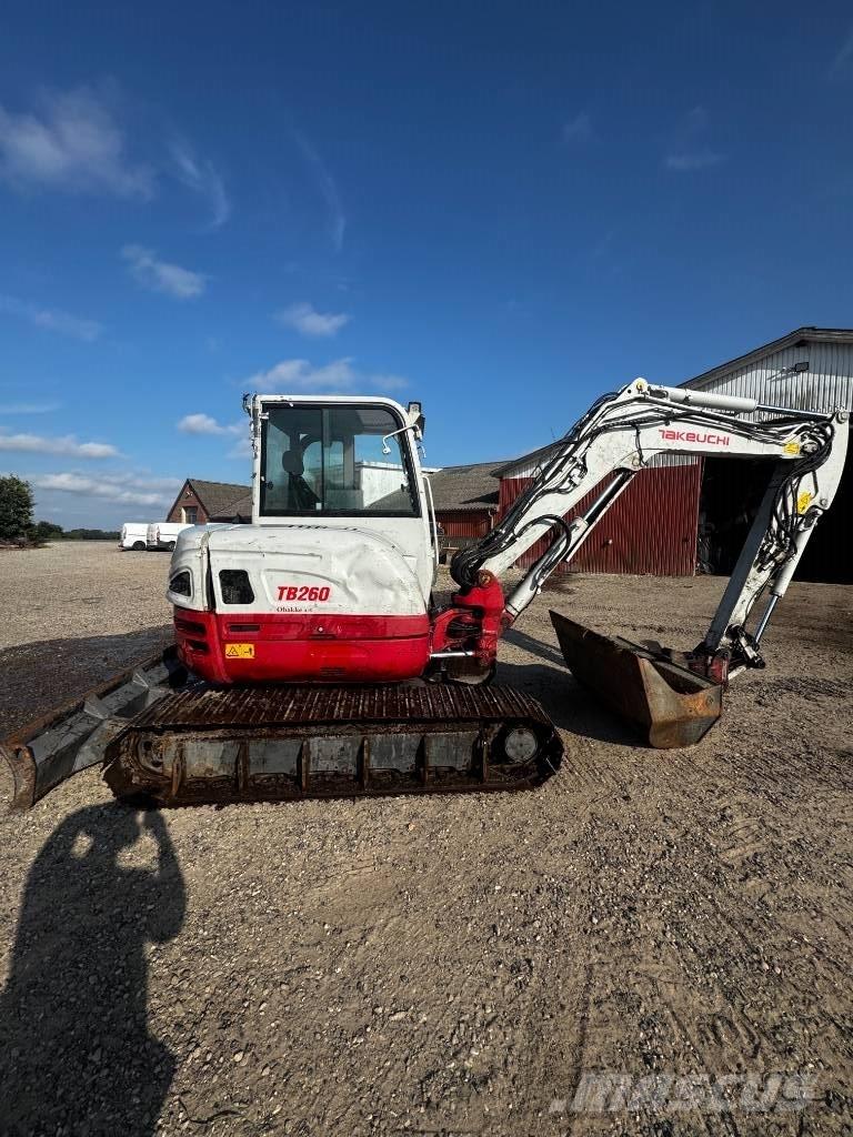 Takeuchi TB 260 대형 굴삭기 29톤 이상