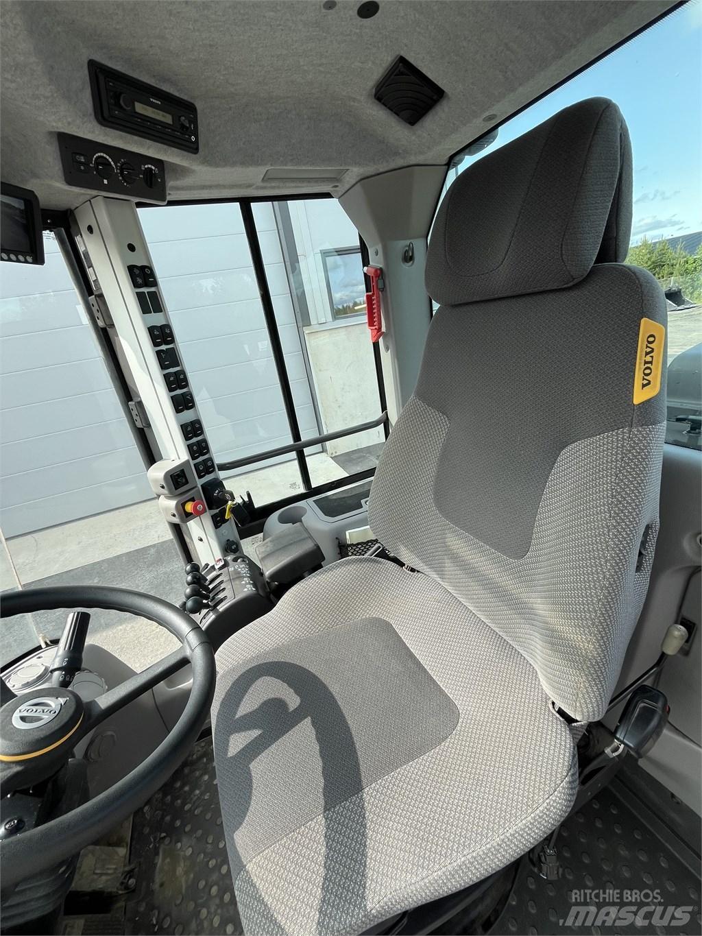 Volvo L 60 H  휠로우더