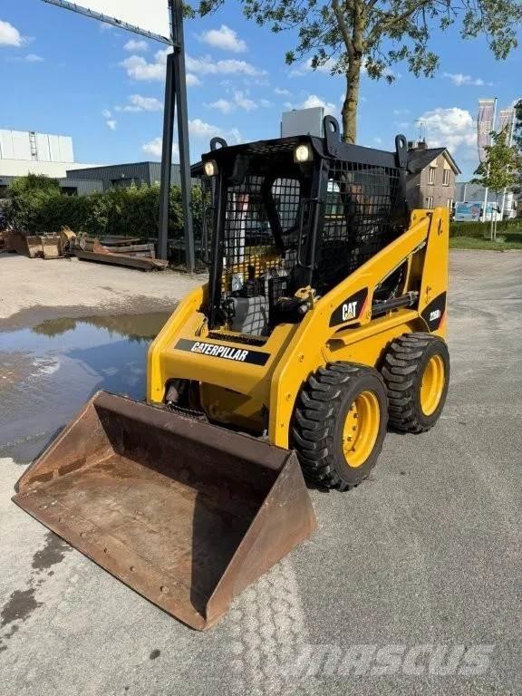 CAT 216B3  스키드로더