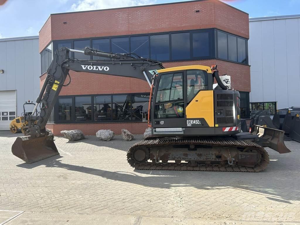 Volvo ECR145 대형 굴삭기 29톤 이상