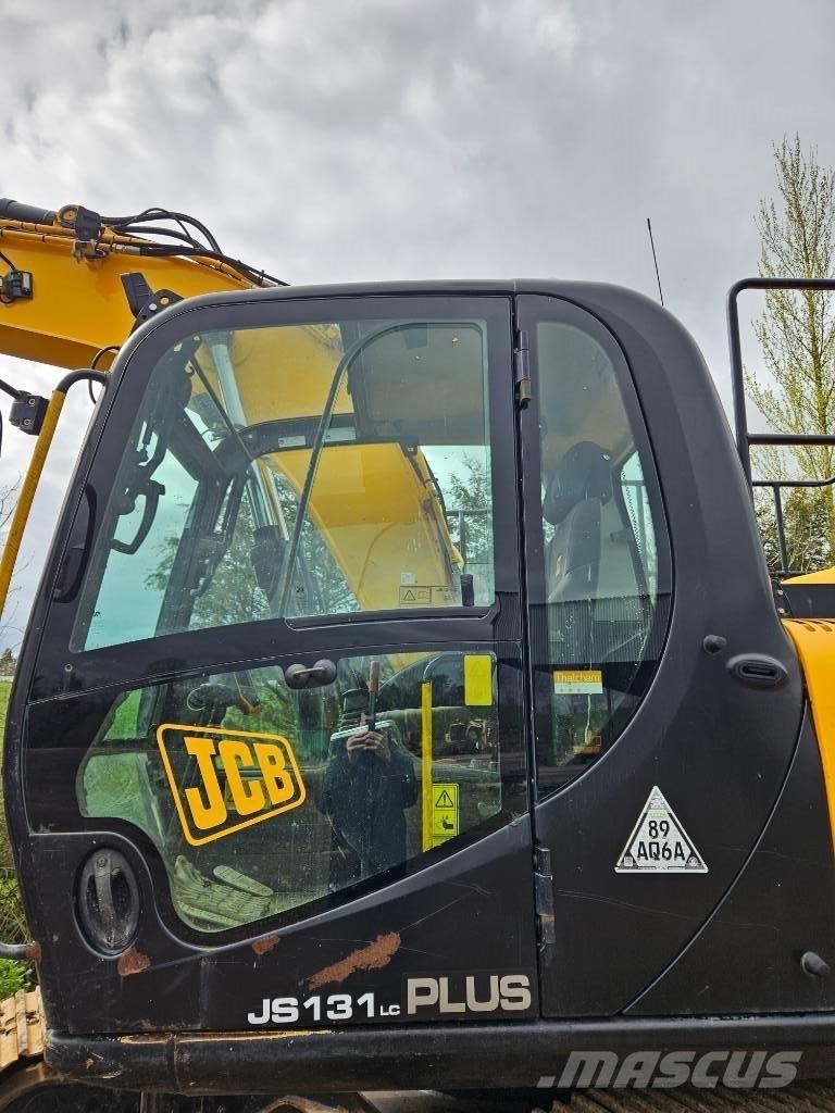 JCB JS 131 LC 대형 굴삭기 29톤 이상