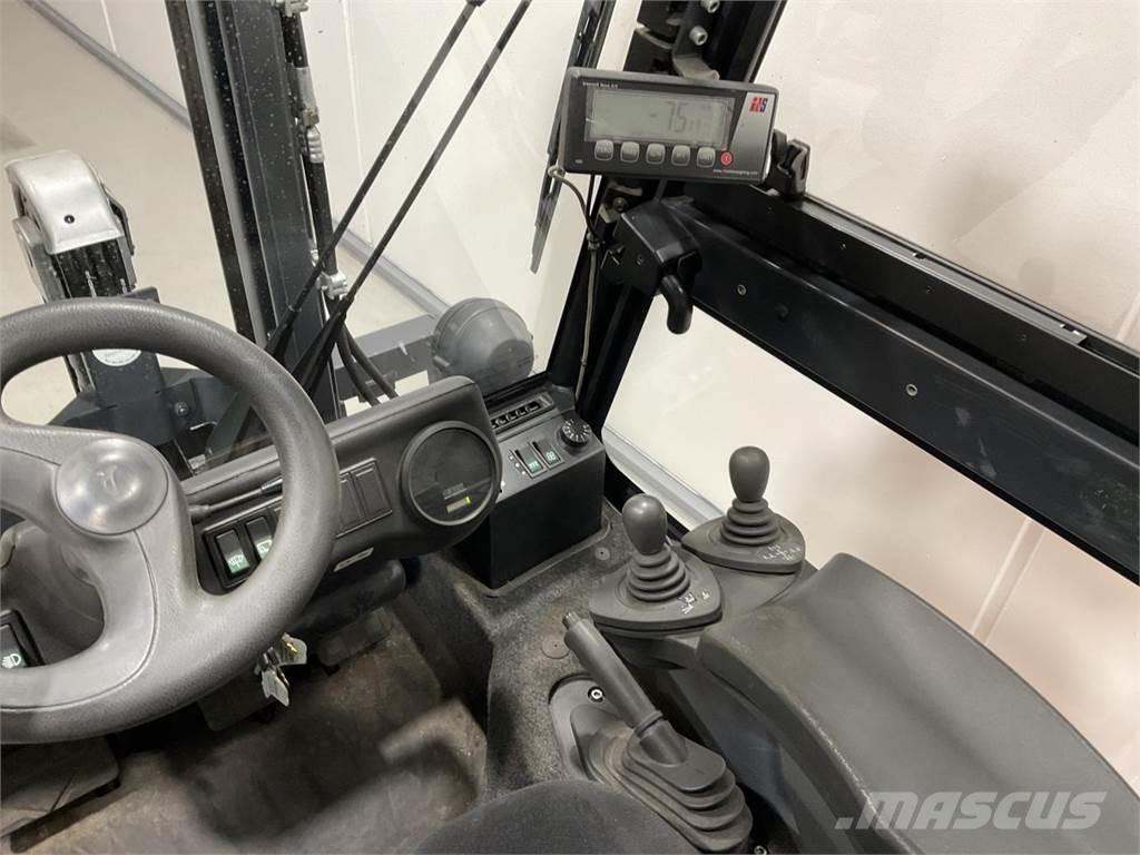 Linde E25P - 02 전동 지게차