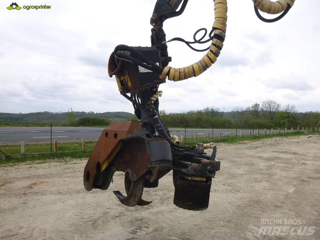 John Deere 1270 D 원목 하베스터