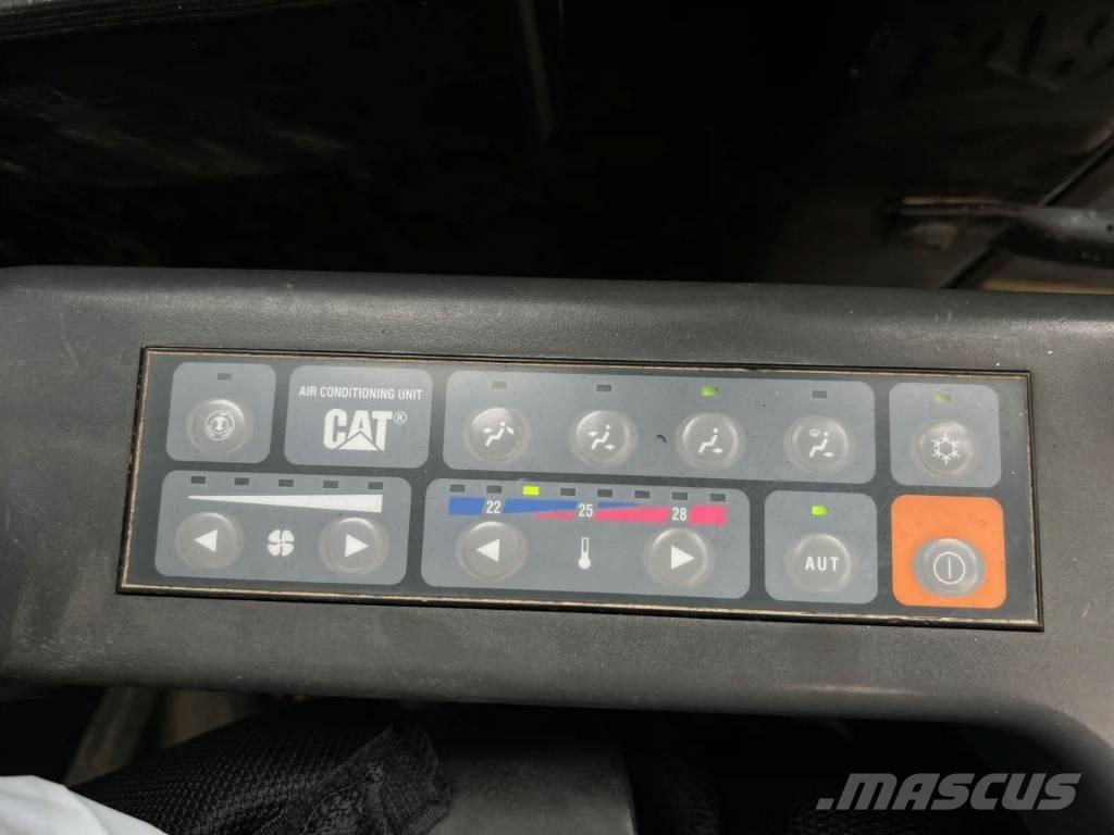 CAT 321D LCR 대형 굴삭기 29톤 이상