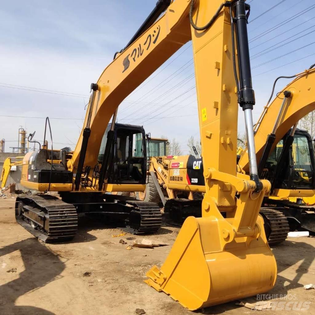CAT 320D 대형 굴삭기 29톤 이상