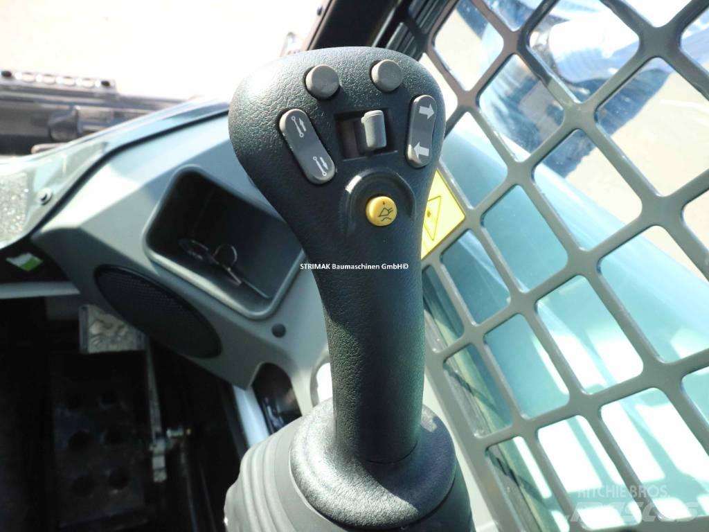 Bobcat T 450  스키드로더