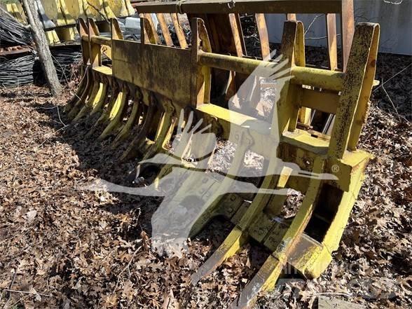 Komatsu D65PX 스크레퍼