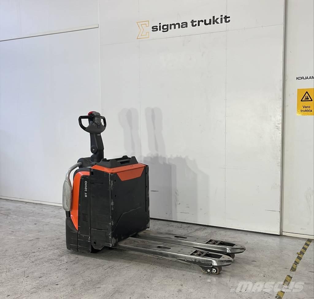 Toyota BT LPE 200 로우 리프터(승강대 포함)