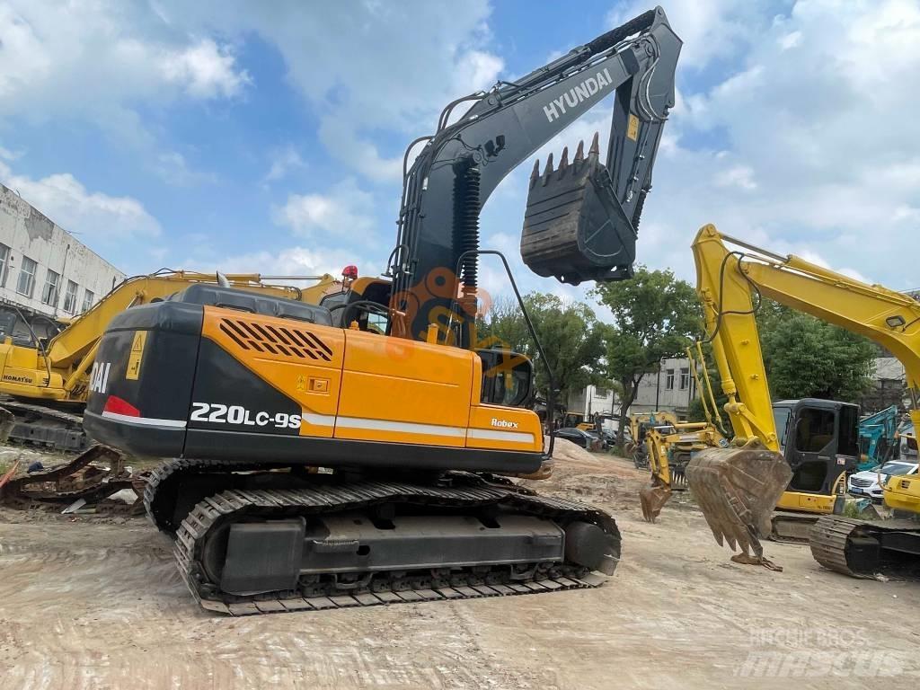 Hyundai 220 대형 굴삭기 29톤 이상