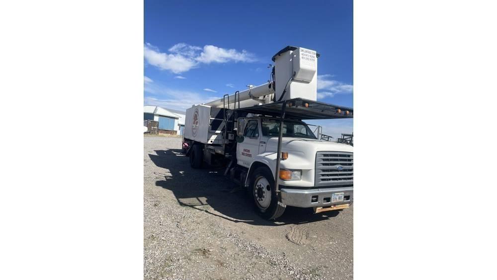 Ford F 7000 트럭 탑재 고소작업대