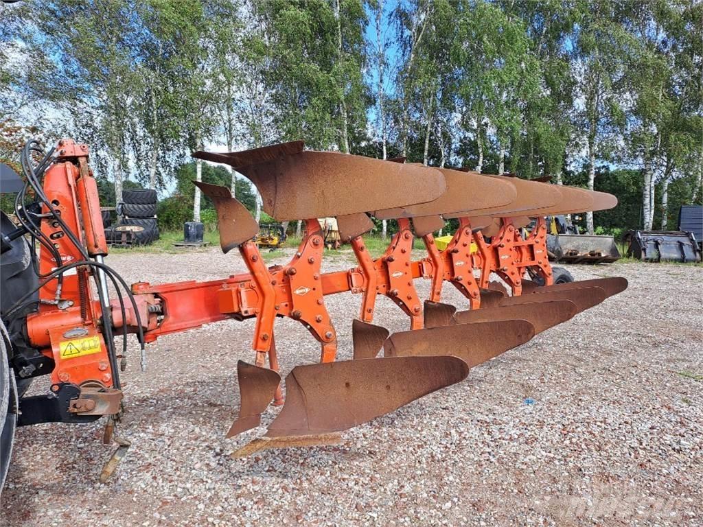 Kuhn VM 152 5T 쟁기
