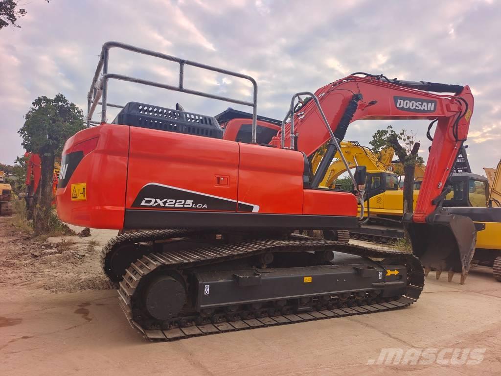 Doosan DX 225 LC 대형 굴삭기 29톤 이상