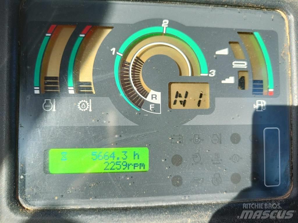 Komatsu D51PX-22 크롤러 도저