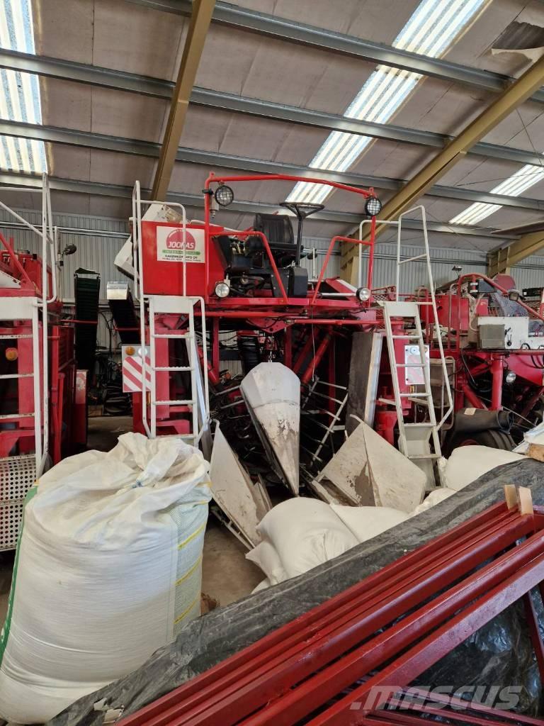  JOONAS 1500 콤바인 수확기