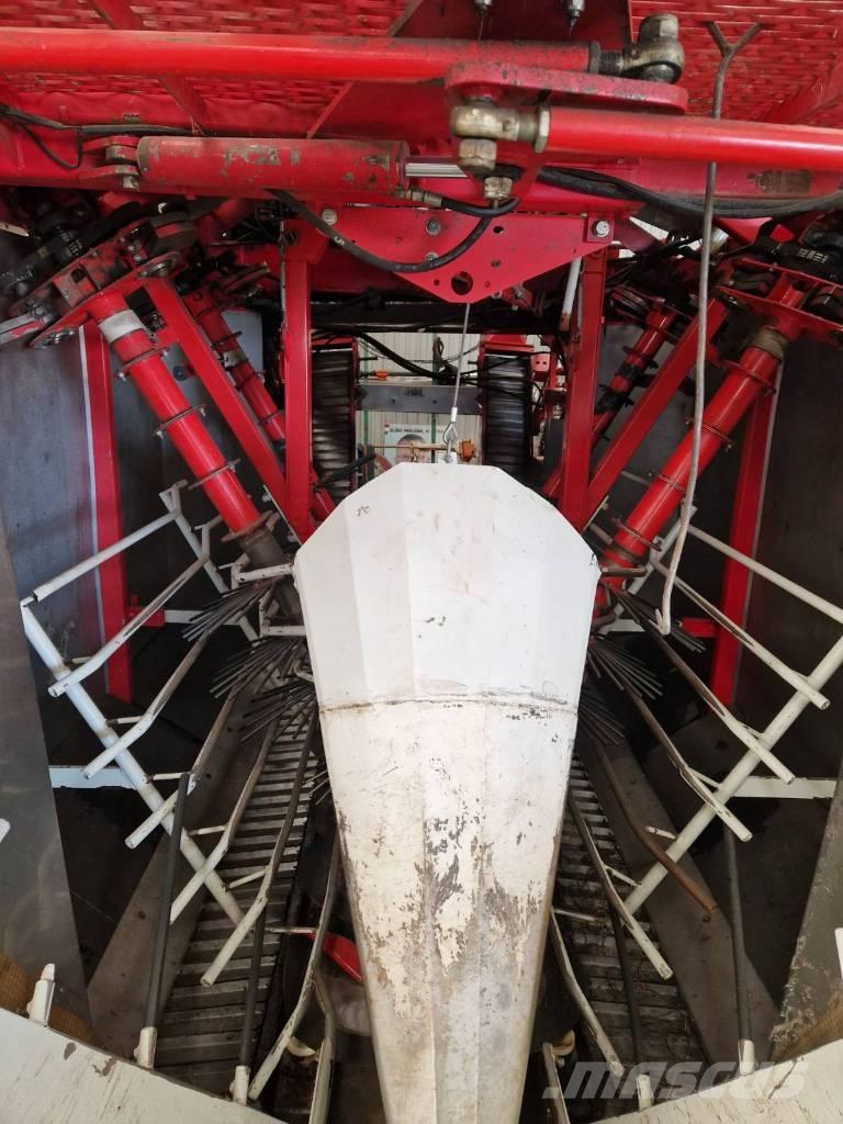  JOONAS 1500 콤바인 수확기