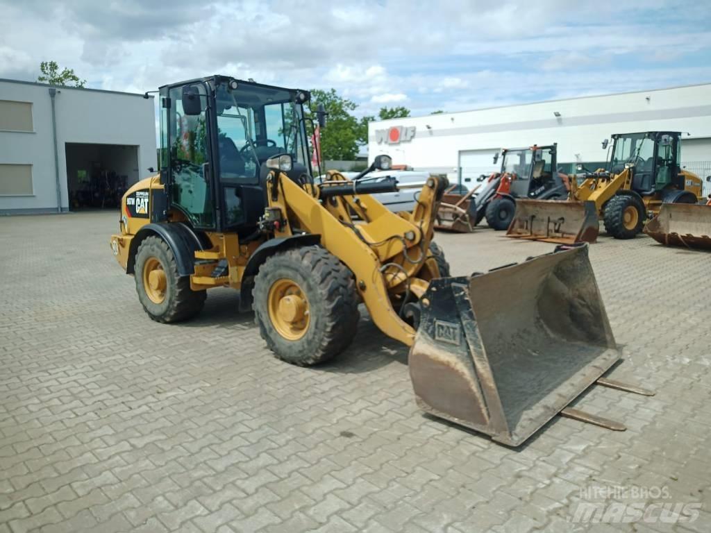CAT 907 M  휠로우더