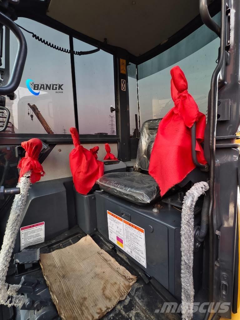 Komatsu PC 30MR 소형 굴삭기 7톤 미만