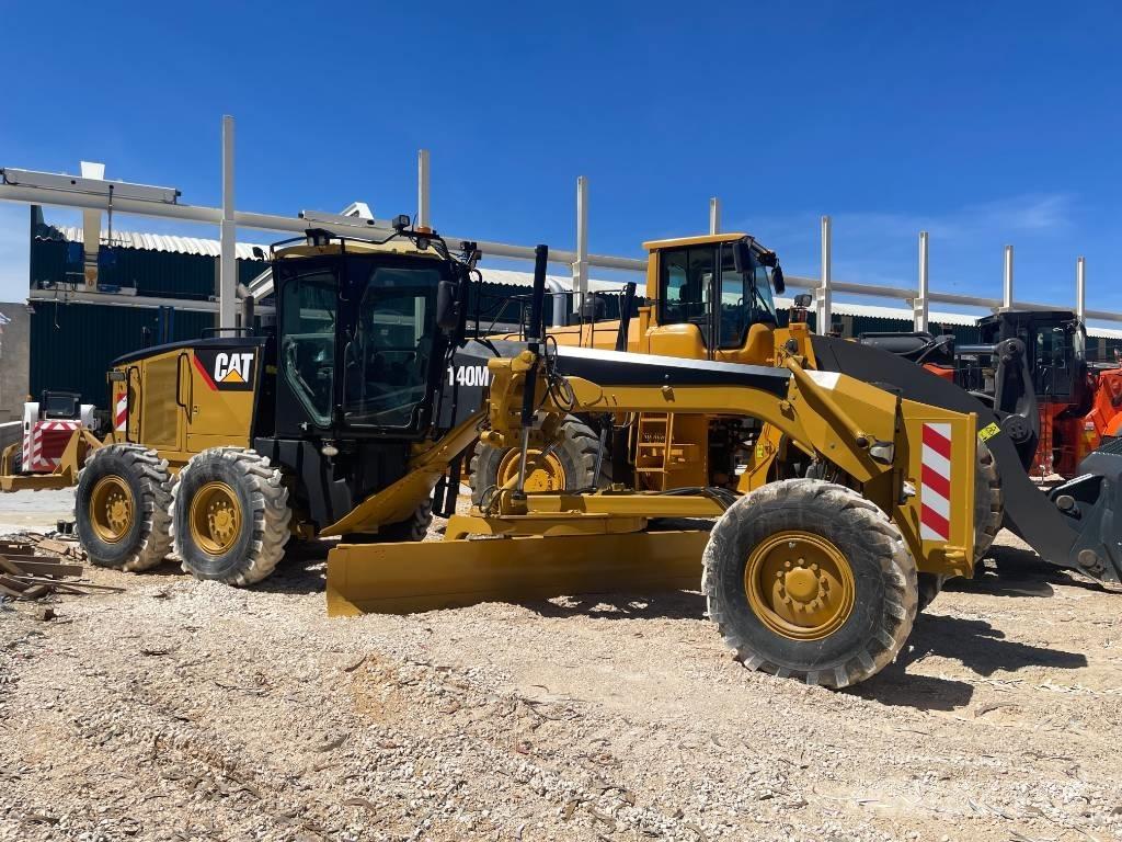 CAT 140 M 그레이더
