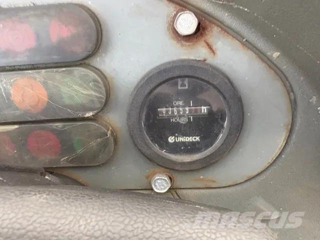 Neuson 6001 건설현장 덤프트럭