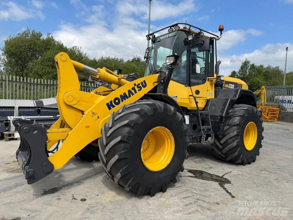 Komatsu WA320-7  휠로우더