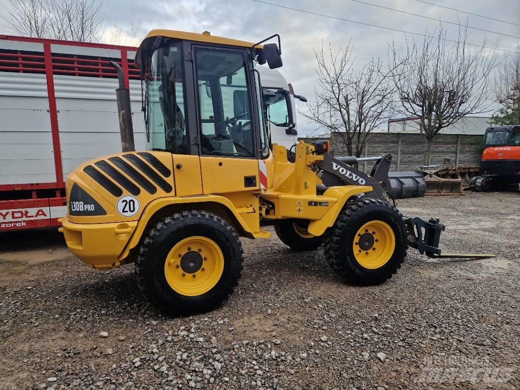 Volvo L 30  휠로우더