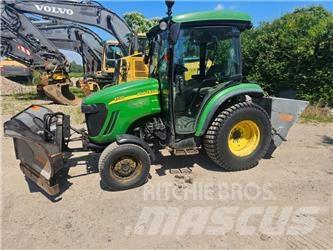 John Deere 3720 트랙터