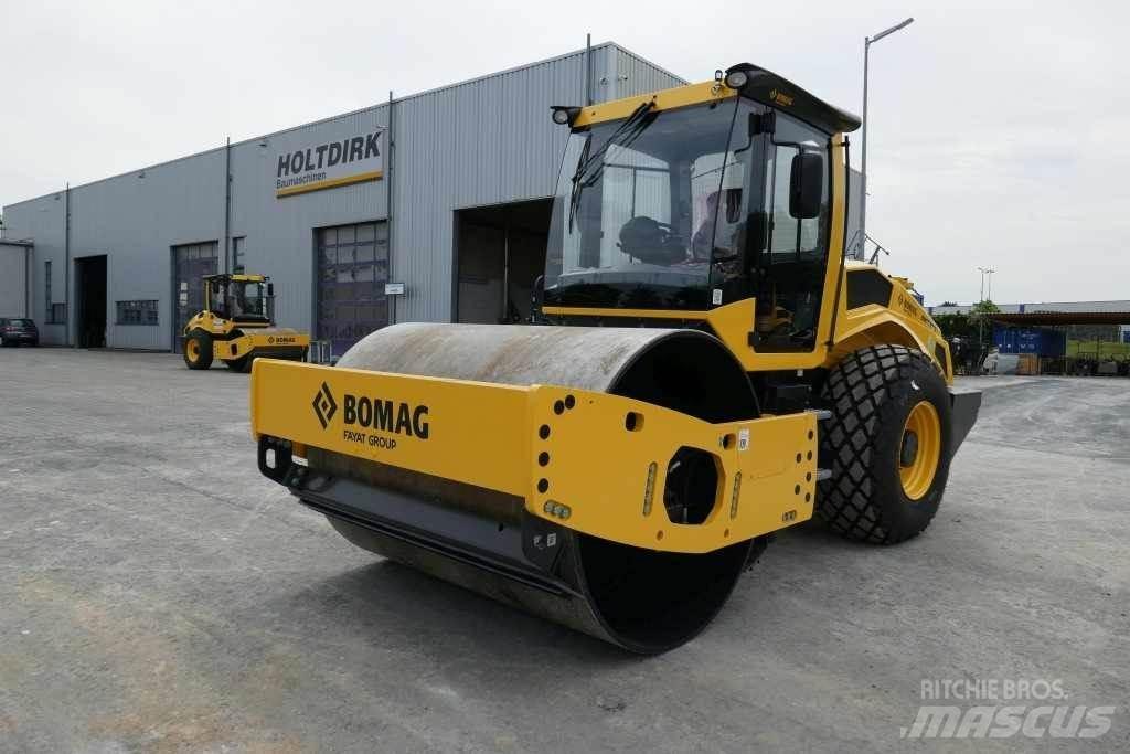 Bomag BW 213 DH-5 토양 다짐기