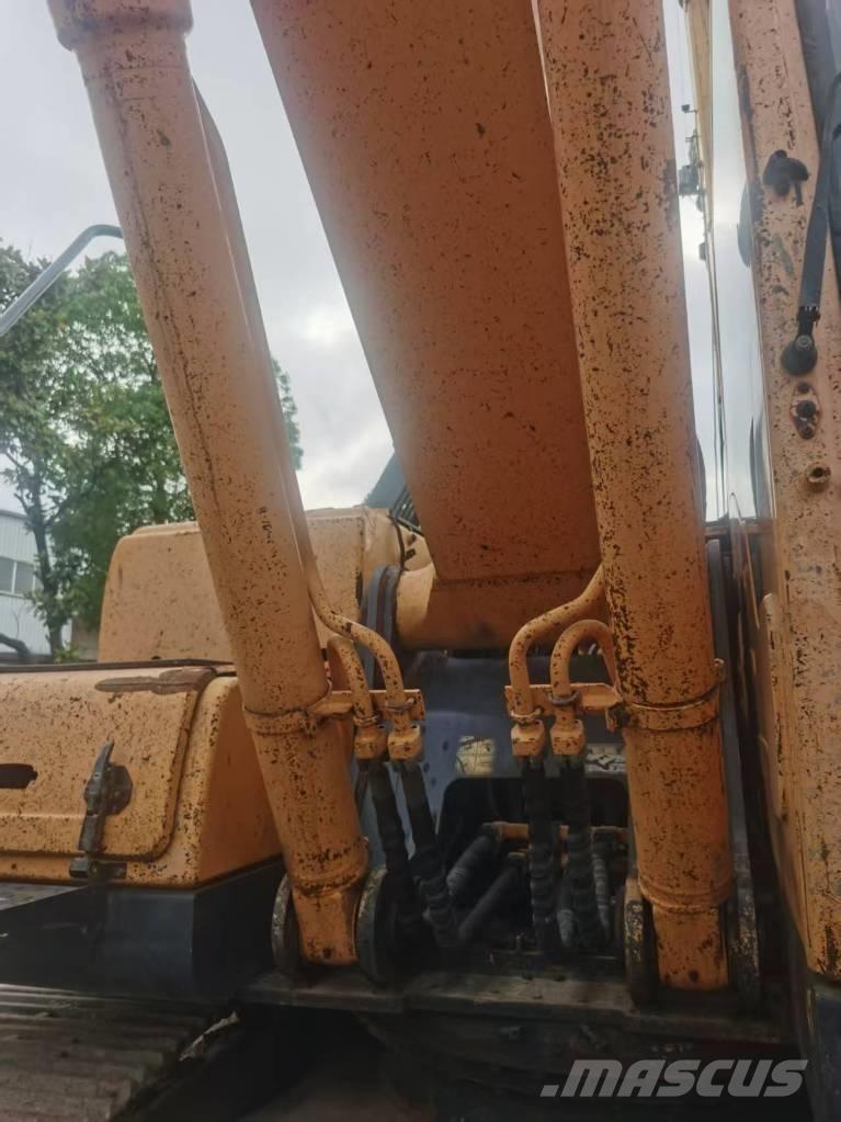 Hyundai R220LC-9S 대형 굴삭기 29톤 이상