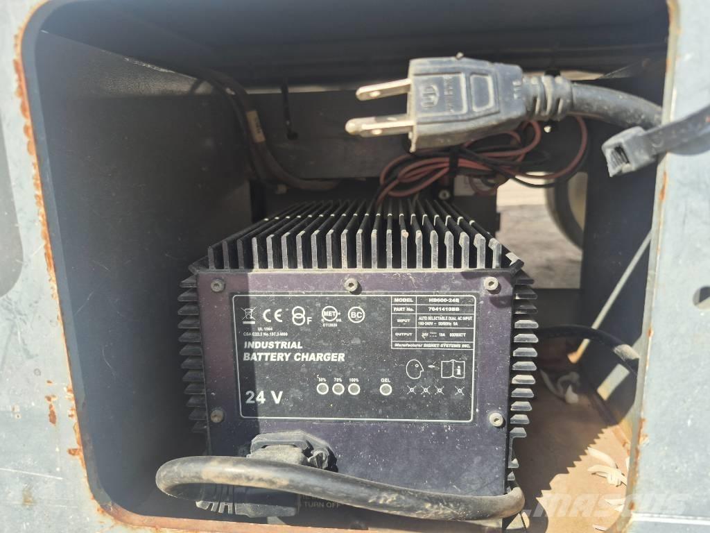 SkyJack SJ 4626 가위형 리프트