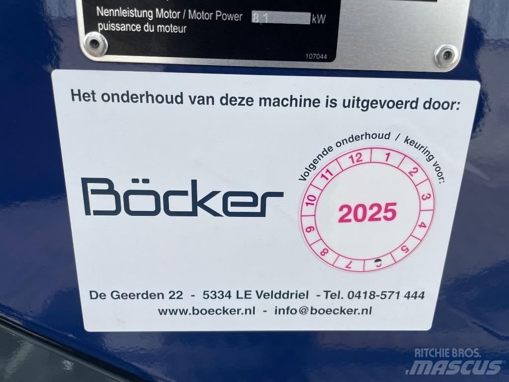 Böcker AHK 36E A/T 크레인