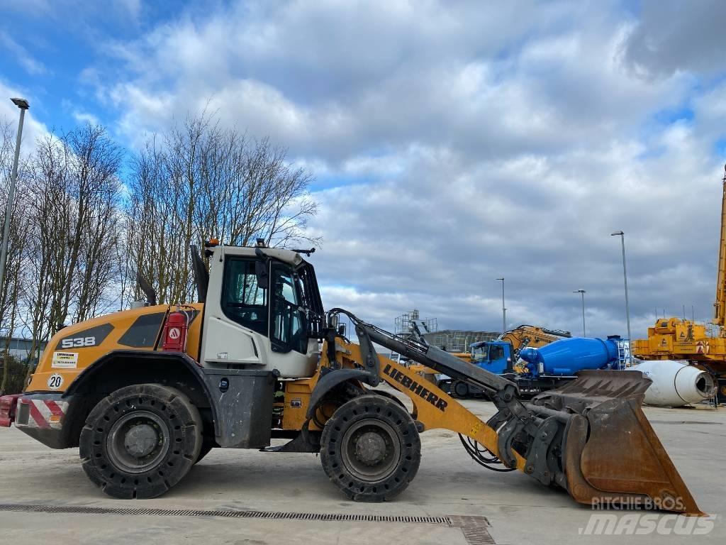 Liebherr L 538  휠로우더