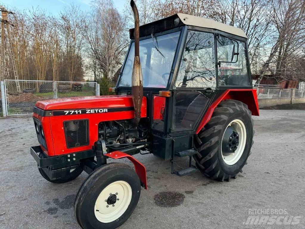 Zetor 7711 트랙터