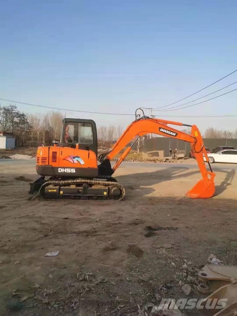 Doosan DH55 소형 굴삭기 7톤 미만