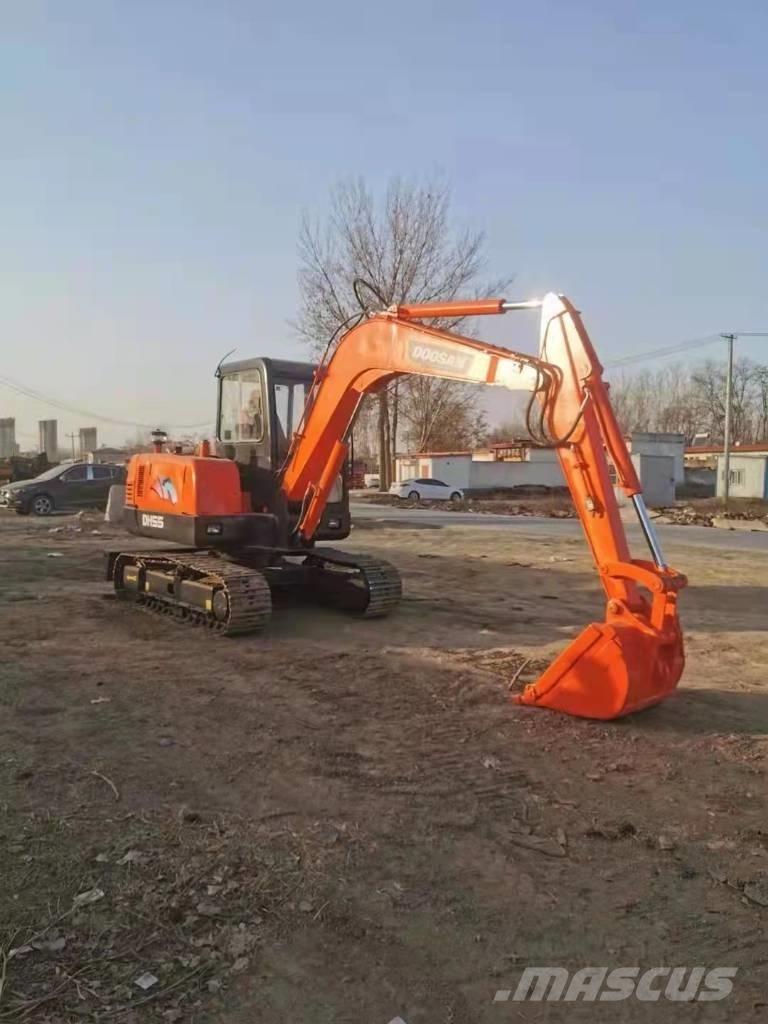 Doosan DH55 소형 굴삭기 7톤 미만