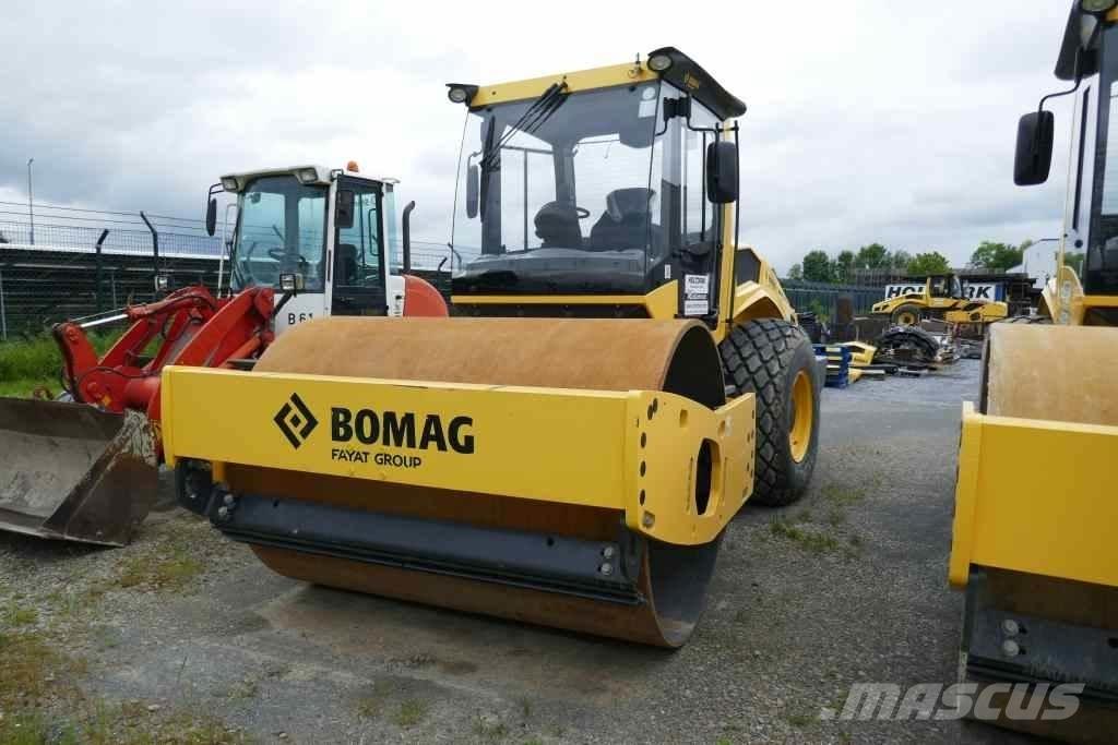 Bomag BW 213 DH-5 토양 다짐기