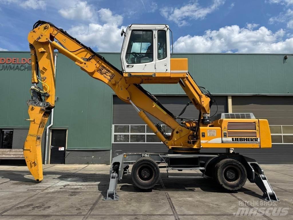 Liebherr A 924 B 폐기물/산업 처리기