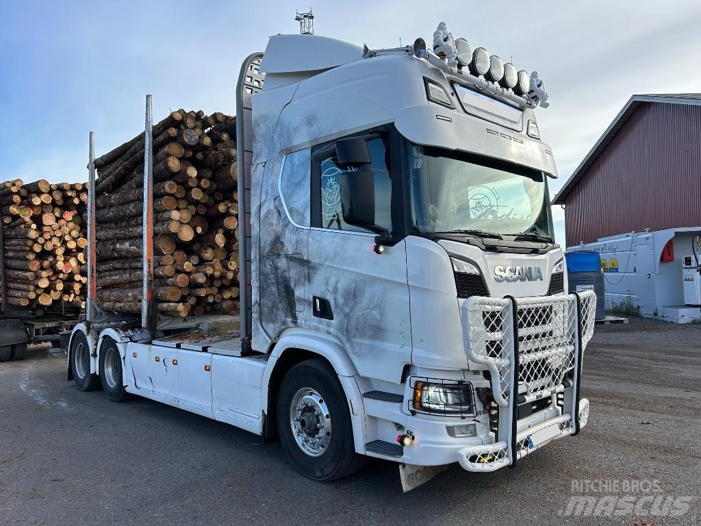 Scania R 650 목재 트럭