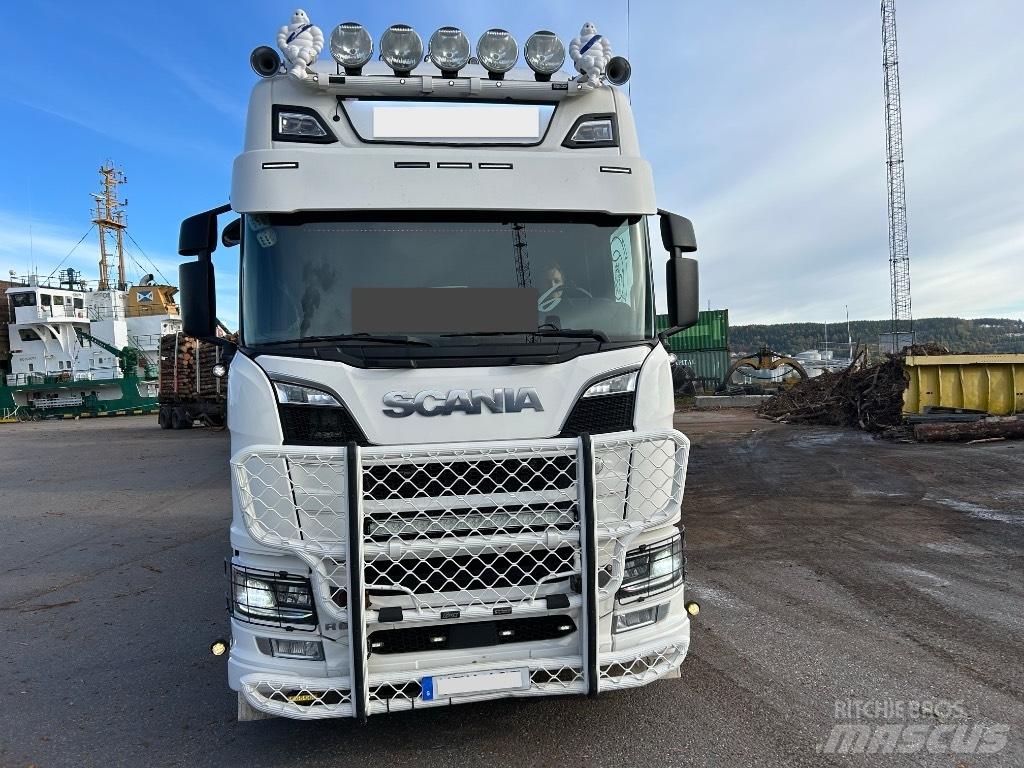 Scania R 650 목재 트럭