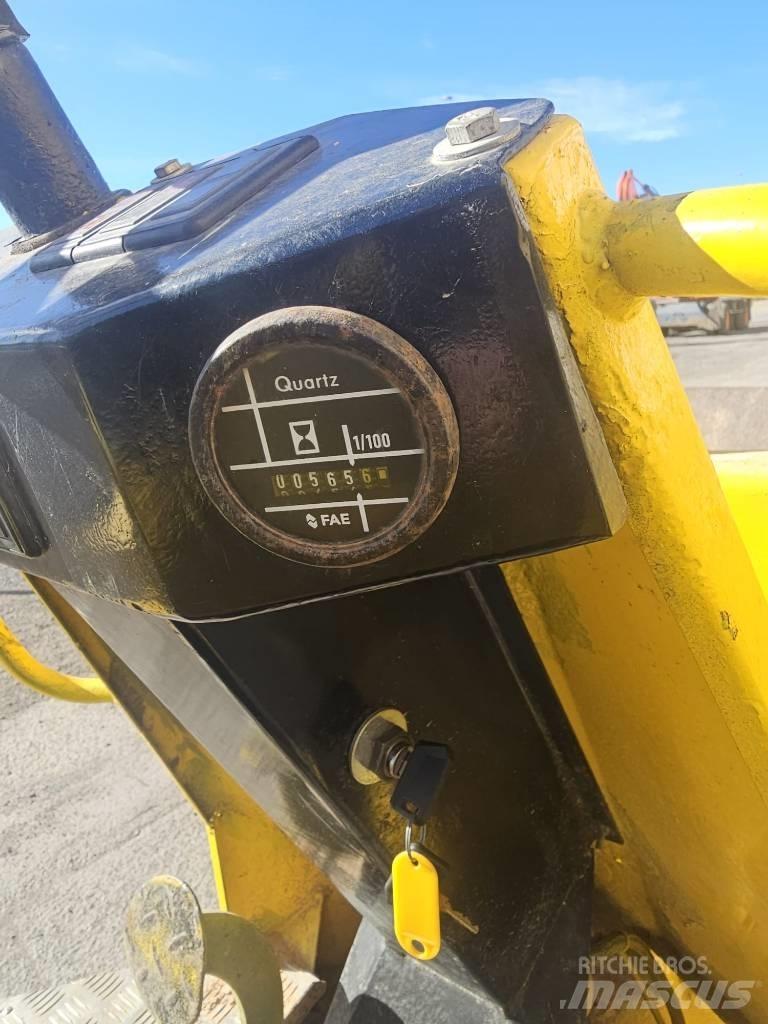 Thwaites MACH 20 건설현장 덤프트럭