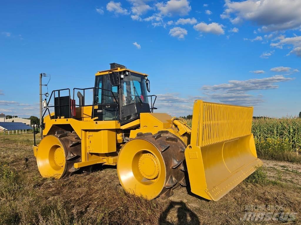 CAT 826 G 폐기물 다짐기