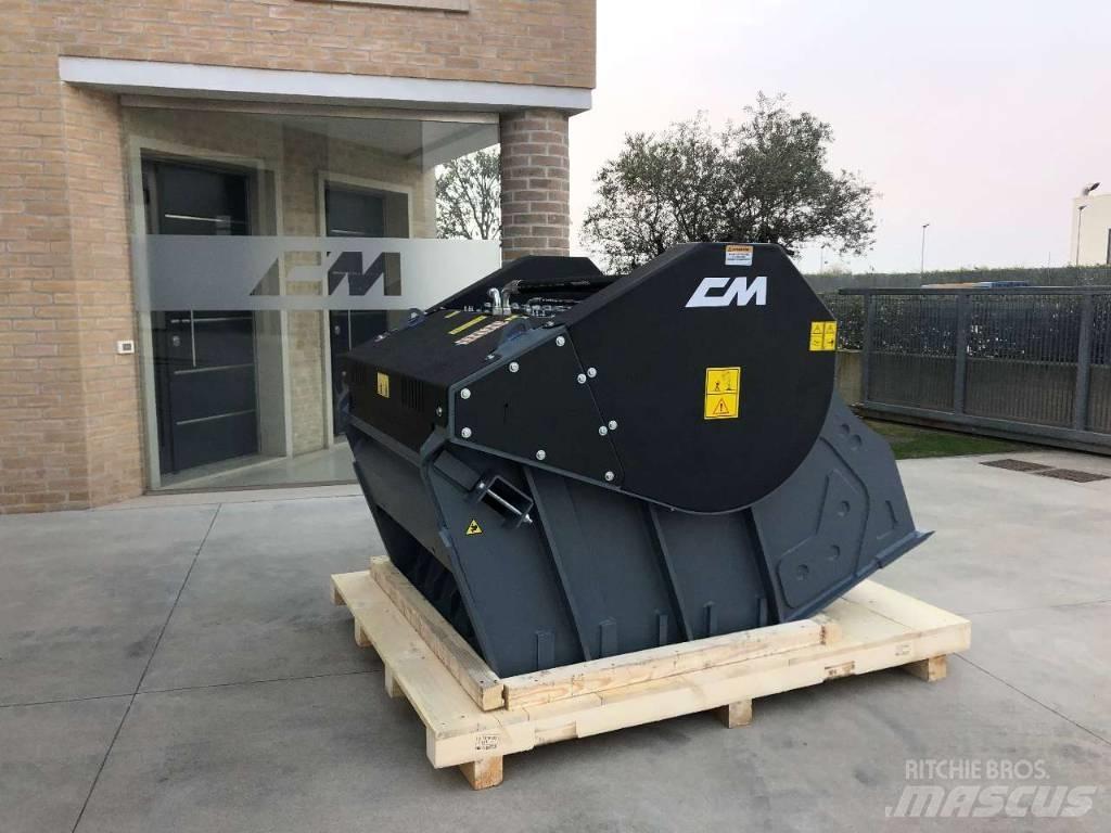 CM CBF 120 파쇄 버킷
