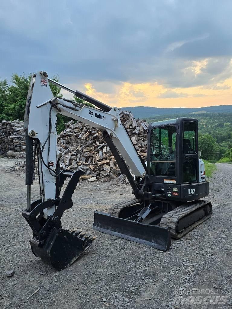 Bobcat E42 소형 굴삭기 7톤 미만