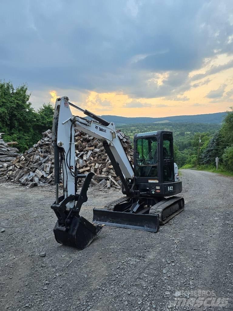 Bobcat E42 소형 굴삭기 7톤 미만