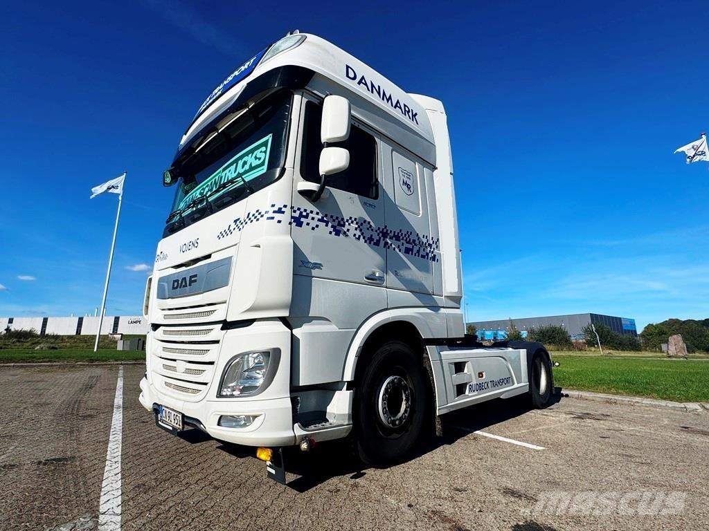 DAF XF 530 트랙터 유닛