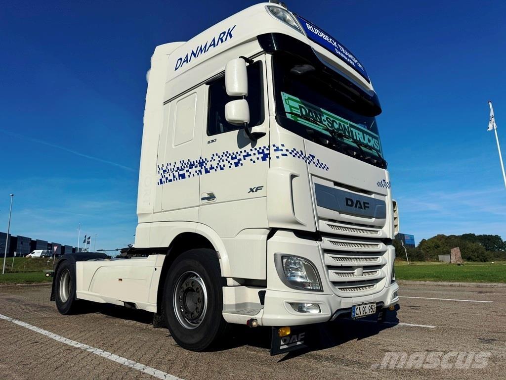 DAF XF 530 트랙터 유닛