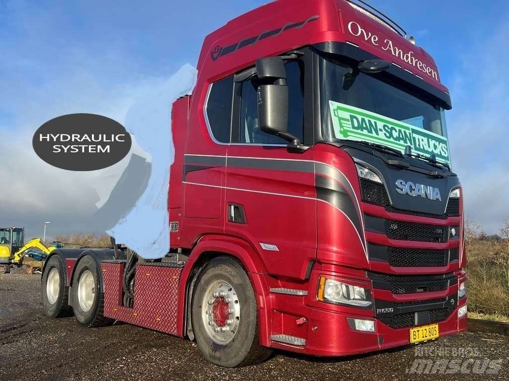 Scania R650 6x4 트랙터 유닛