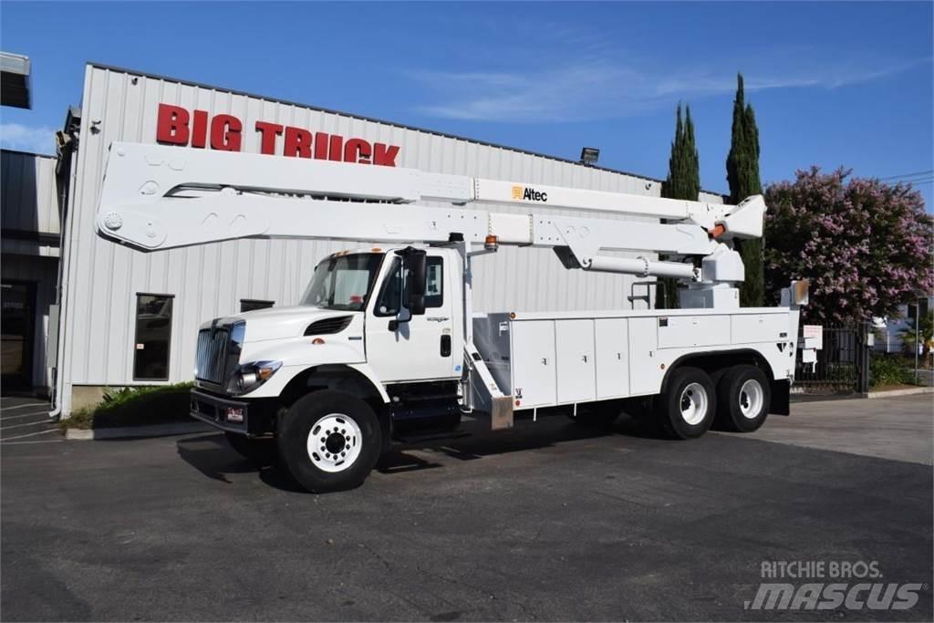 Altec A77T 트럭 탑재 고소작업대
