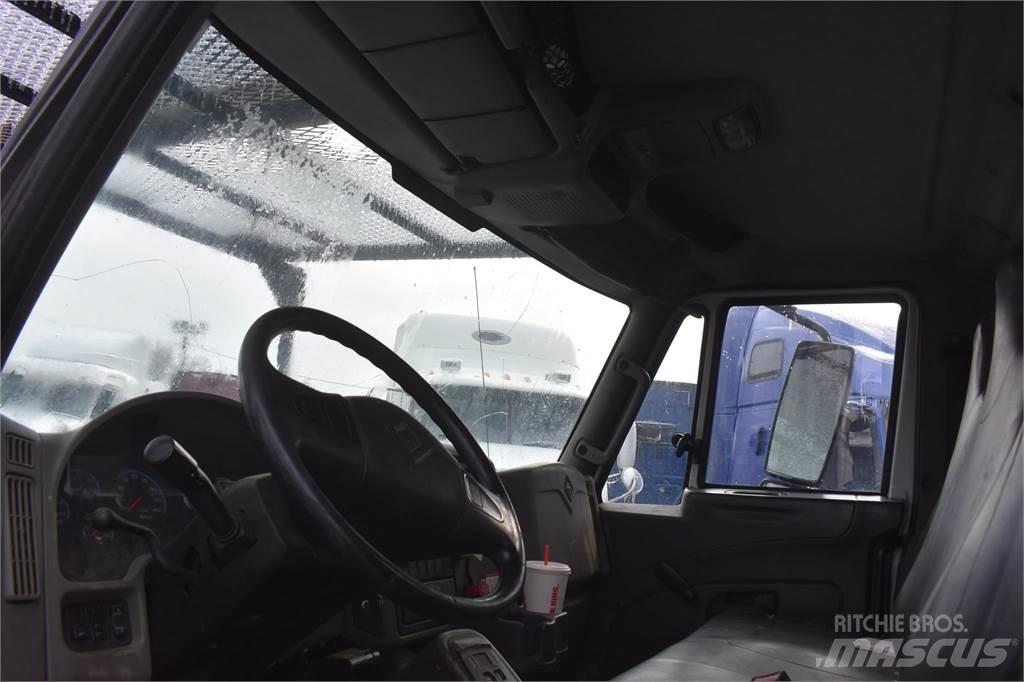 Altec AA55 트럭 탑재 고소작업대